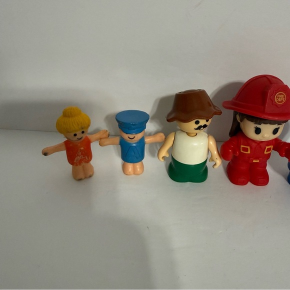 Vintage Unmarked Little People And Playskool Lil Playmates - Picture 3 of 5